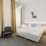 Hotel Benedict 3*