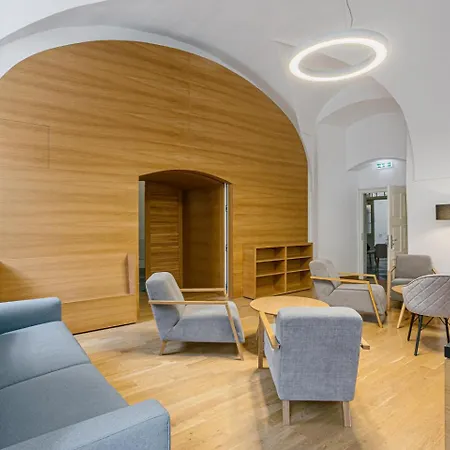 Benedict Hotel