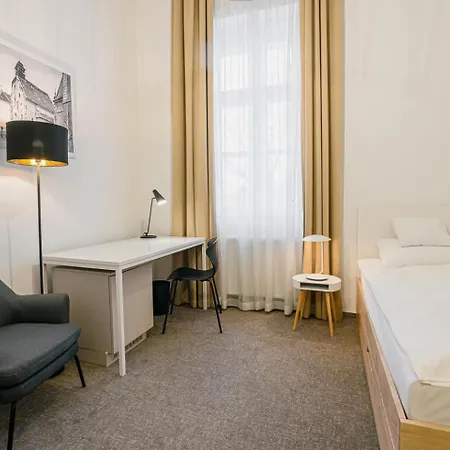 Benedict Hotel