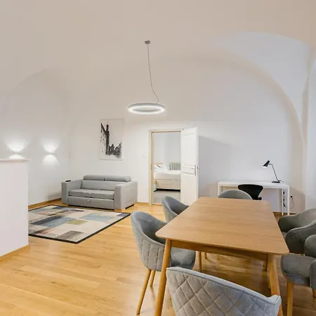 ホテル Benedict ケーセグ