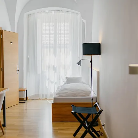 ホテル Benedict 3*