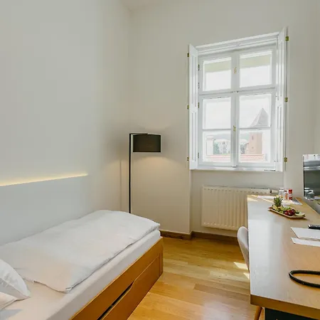 Benedict ケーセグ