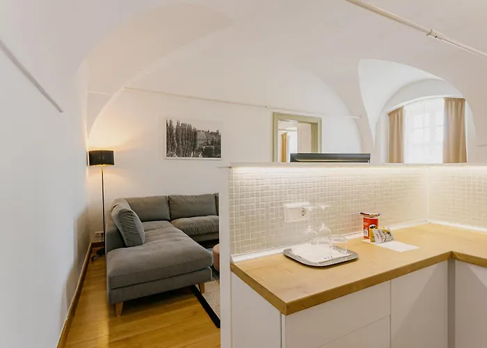 Benedict Hotel